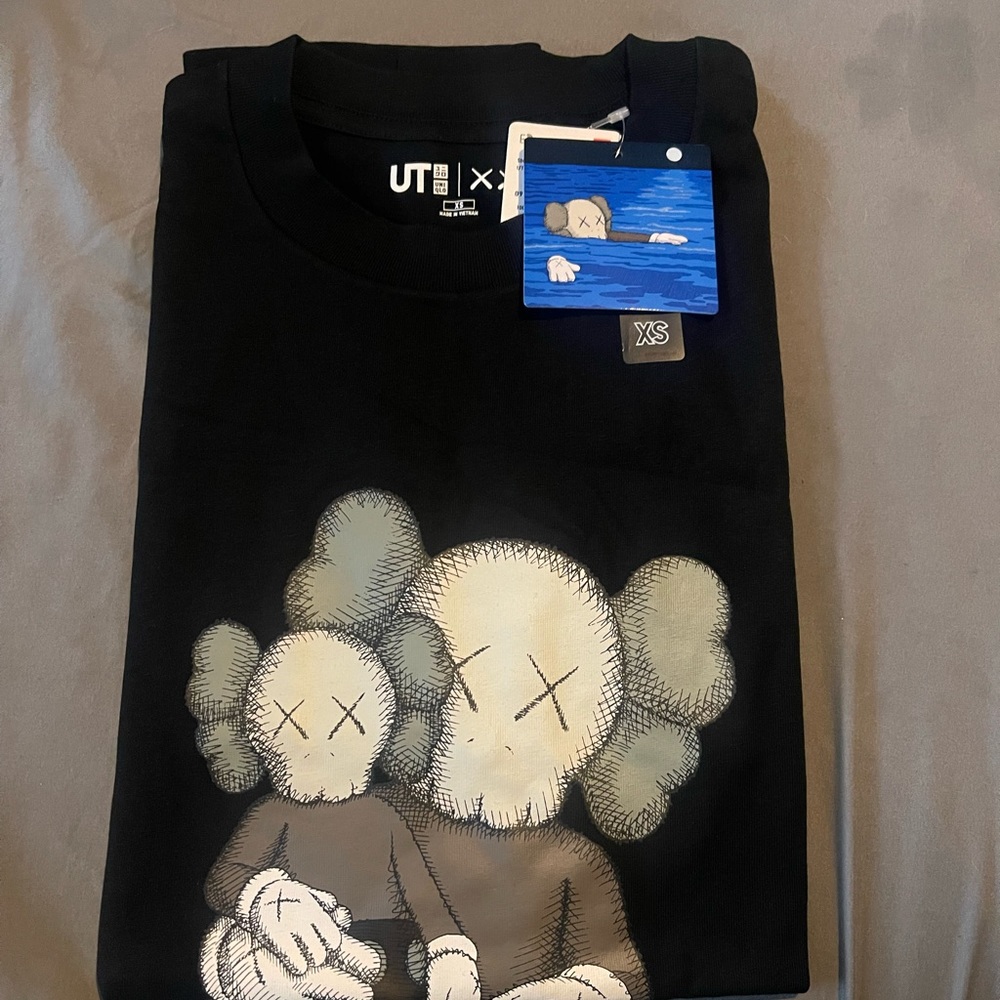 Kaws x Uniqlo